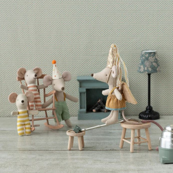 Maileg hiirikolmoset rasiassa