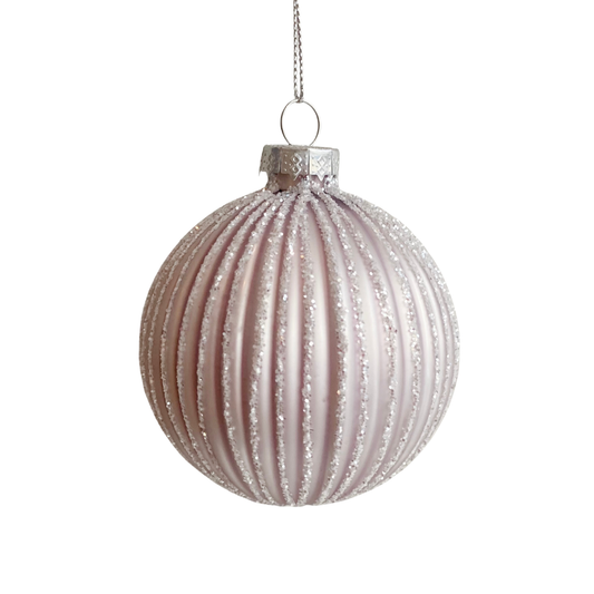 Villa Weiste, vaaleanpunainen joulupallo