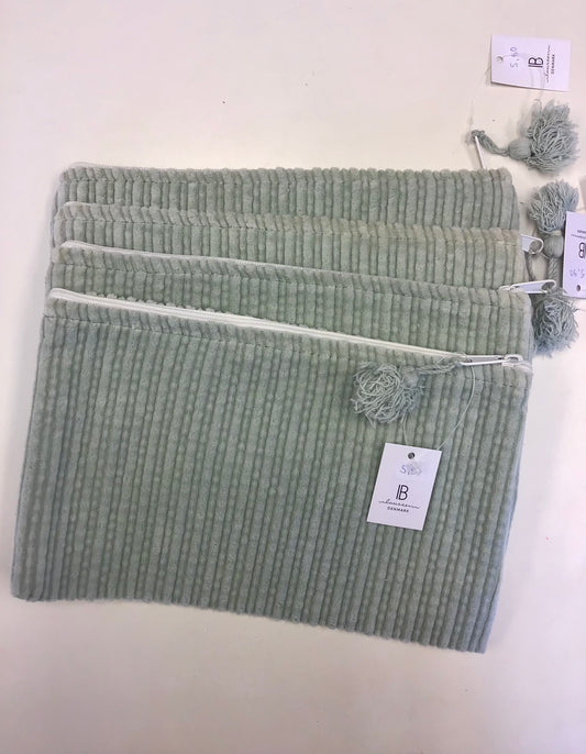 Ib Laursen, samettinen meikkipussi, minttu