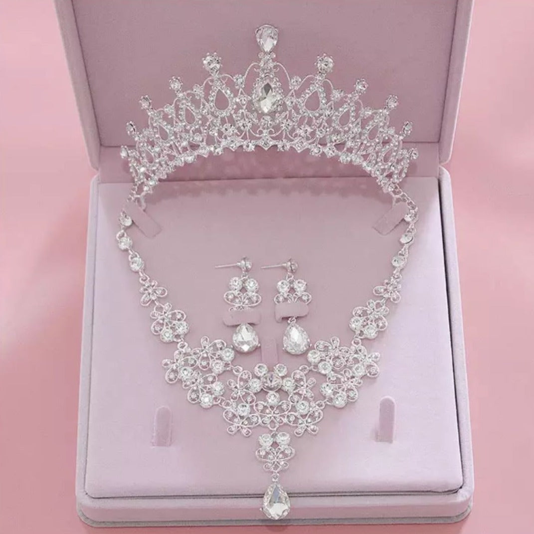 Tiara, Aurora