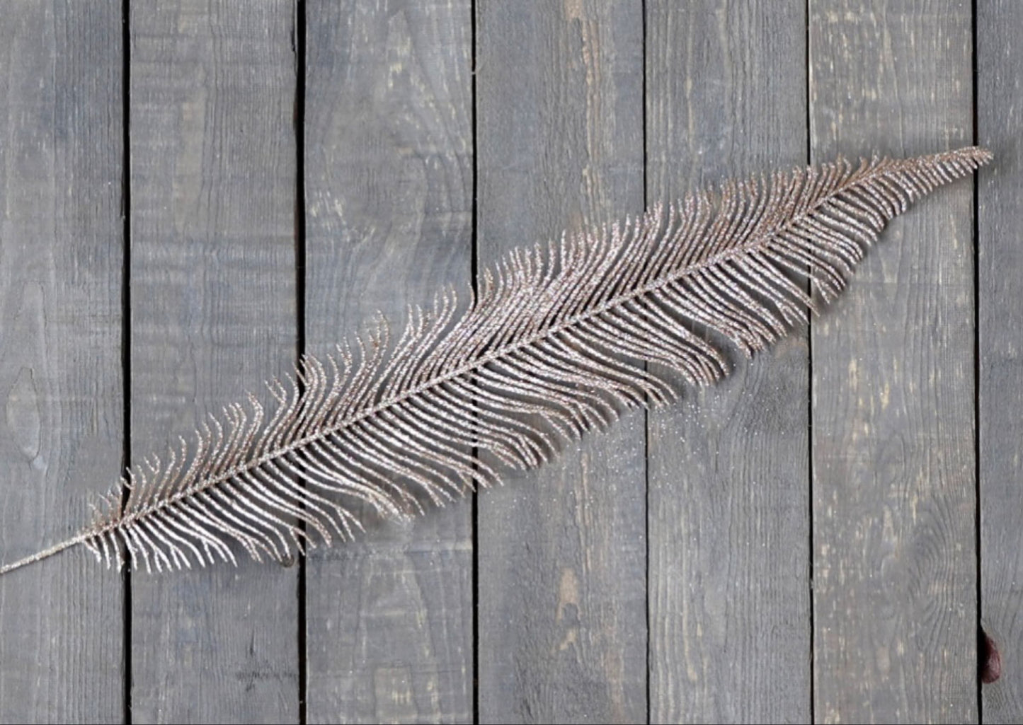 Chic Antique, kultainen pitkä lehti