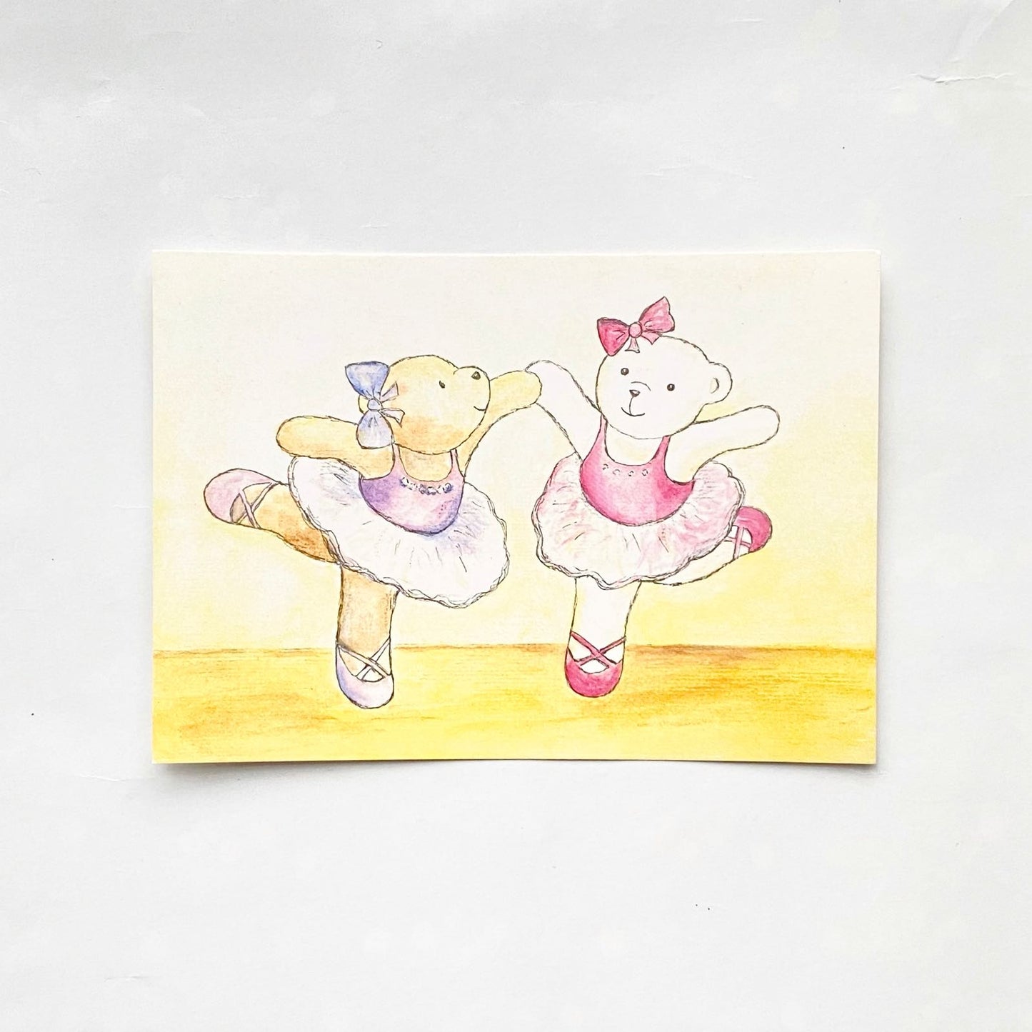 Keltainen Nallurina-kortti