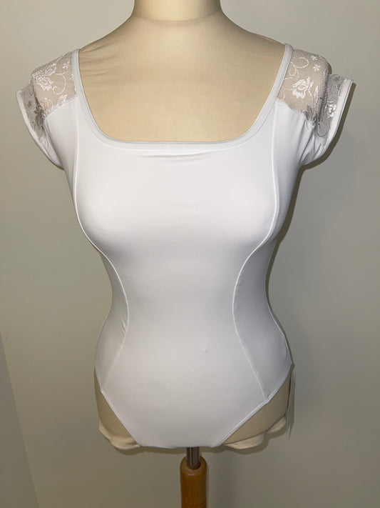 Sansha Pivoine, valkoinen balettipuku