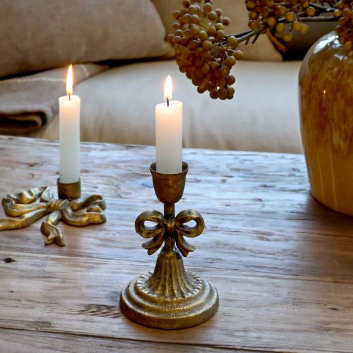 Chic Antique,  kynttilänjalka rusetilla